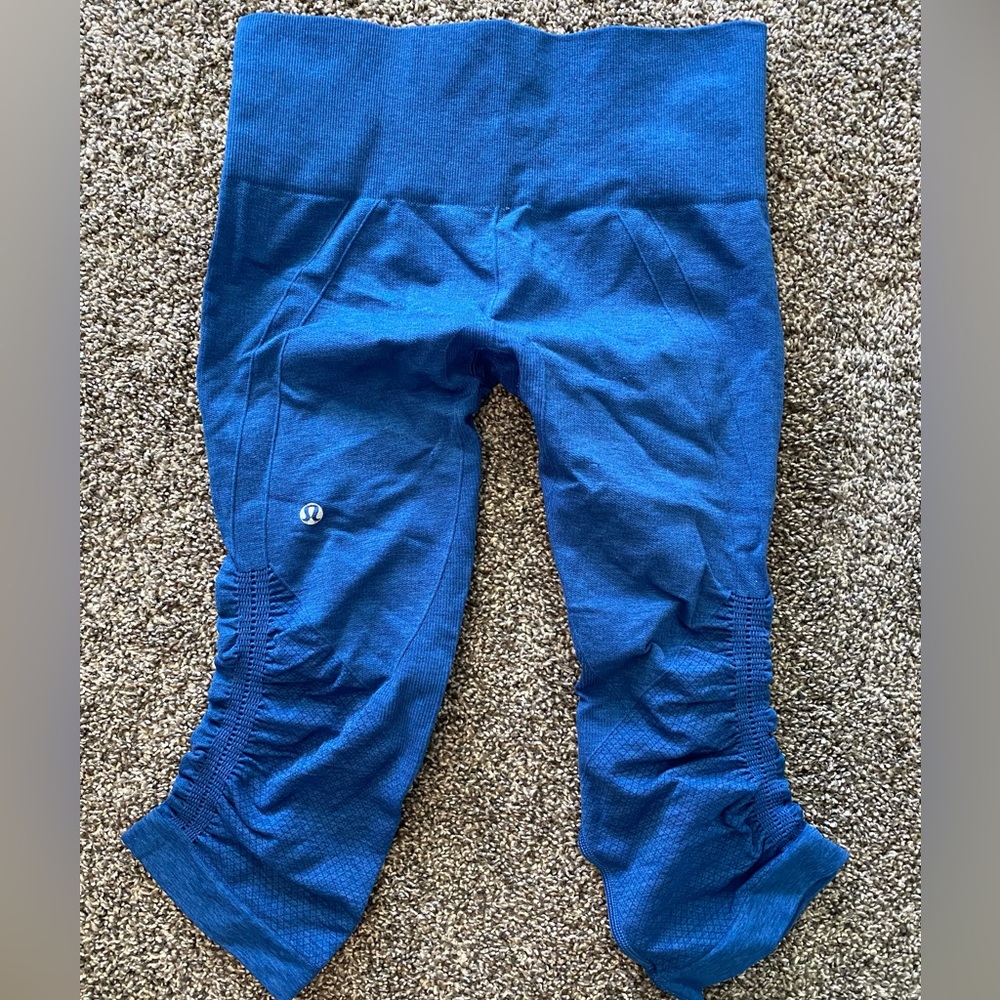 Lululemon compression crop leggings